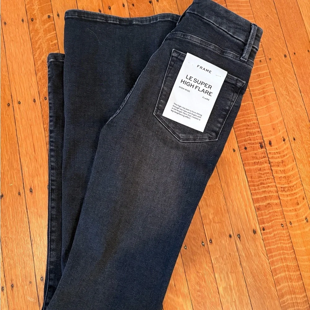 Frame Le Super High Flare Jeans - Picture 3 of 5